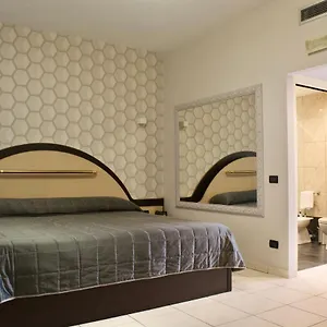 Autosole 2 Hotel Milán