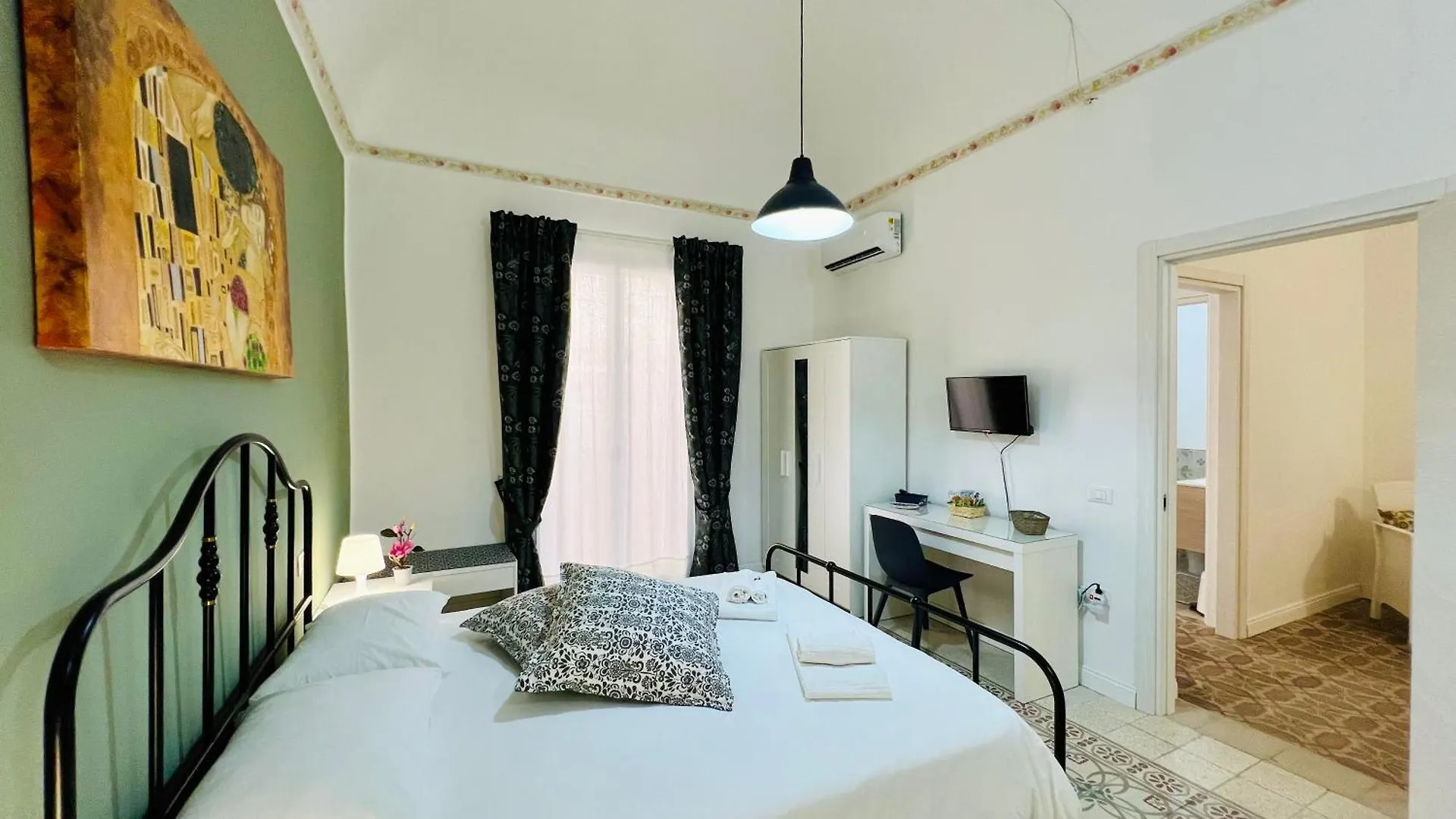Konukevi Domus Livi Otel Cinisi
