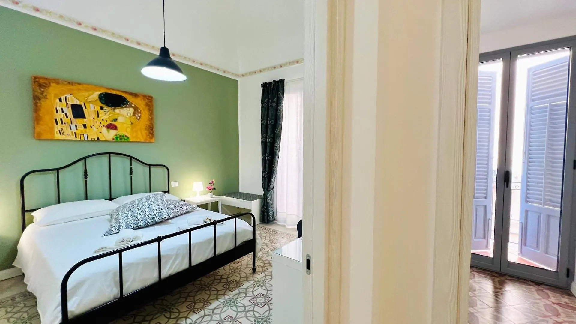 Domus Livi Otel Cinisi İtalya