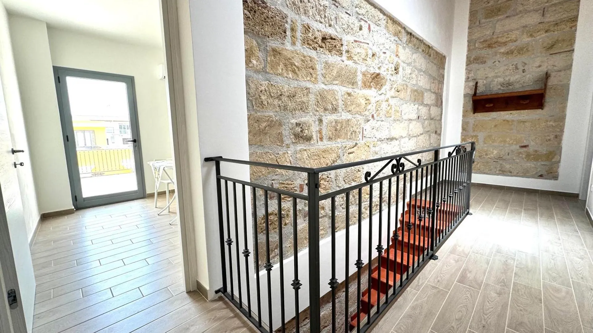 Konukevi Domus Livi Otel Cinisi